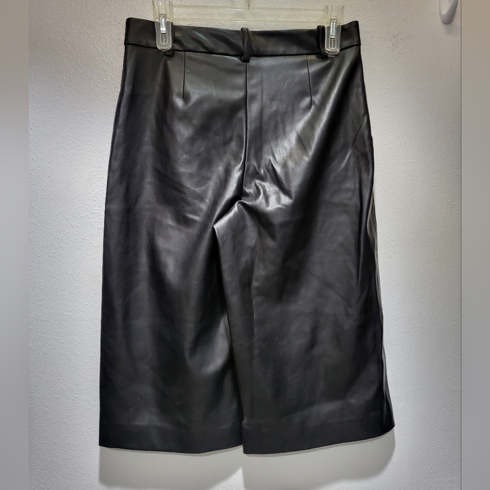 Zara Faux Black Leather Bermuda Culottes Size S - Picture 8 of 12